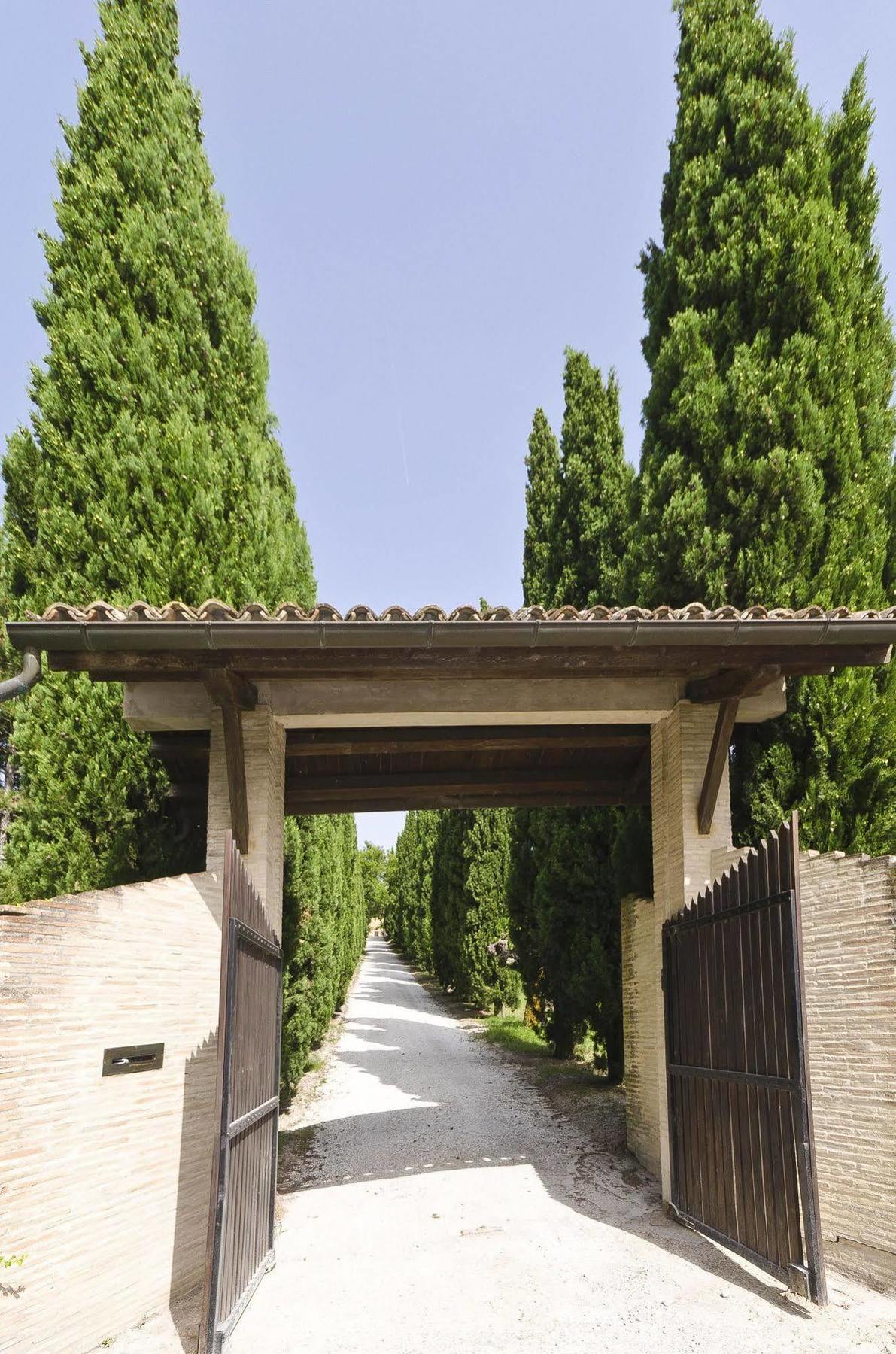 Convento Di San Francesco Mondaino